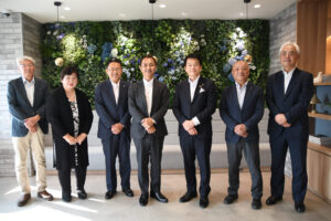 武蔵コーポレーション　ラウンジ　大宮盆栽村100周年